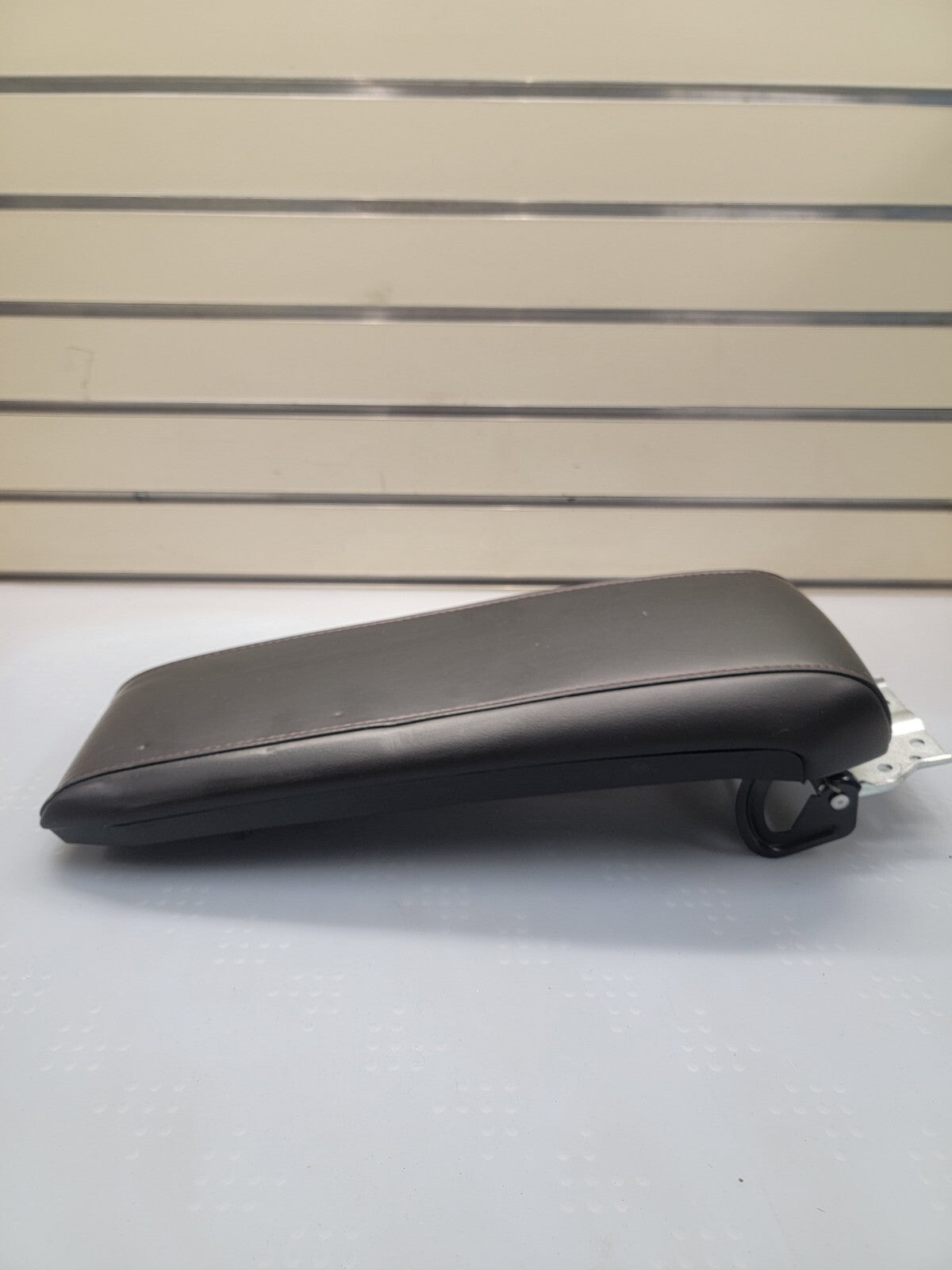 🔥10-15 chevy EQUINOX GMC TERRAIN CENTER CONSOLE ARMREST ASSEMBLY BLACK