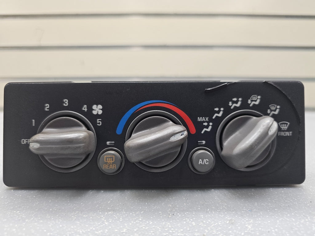 01-05 PONTIAC GRAND AM Dash AC Heater Temperature Climate Control Conditioner
