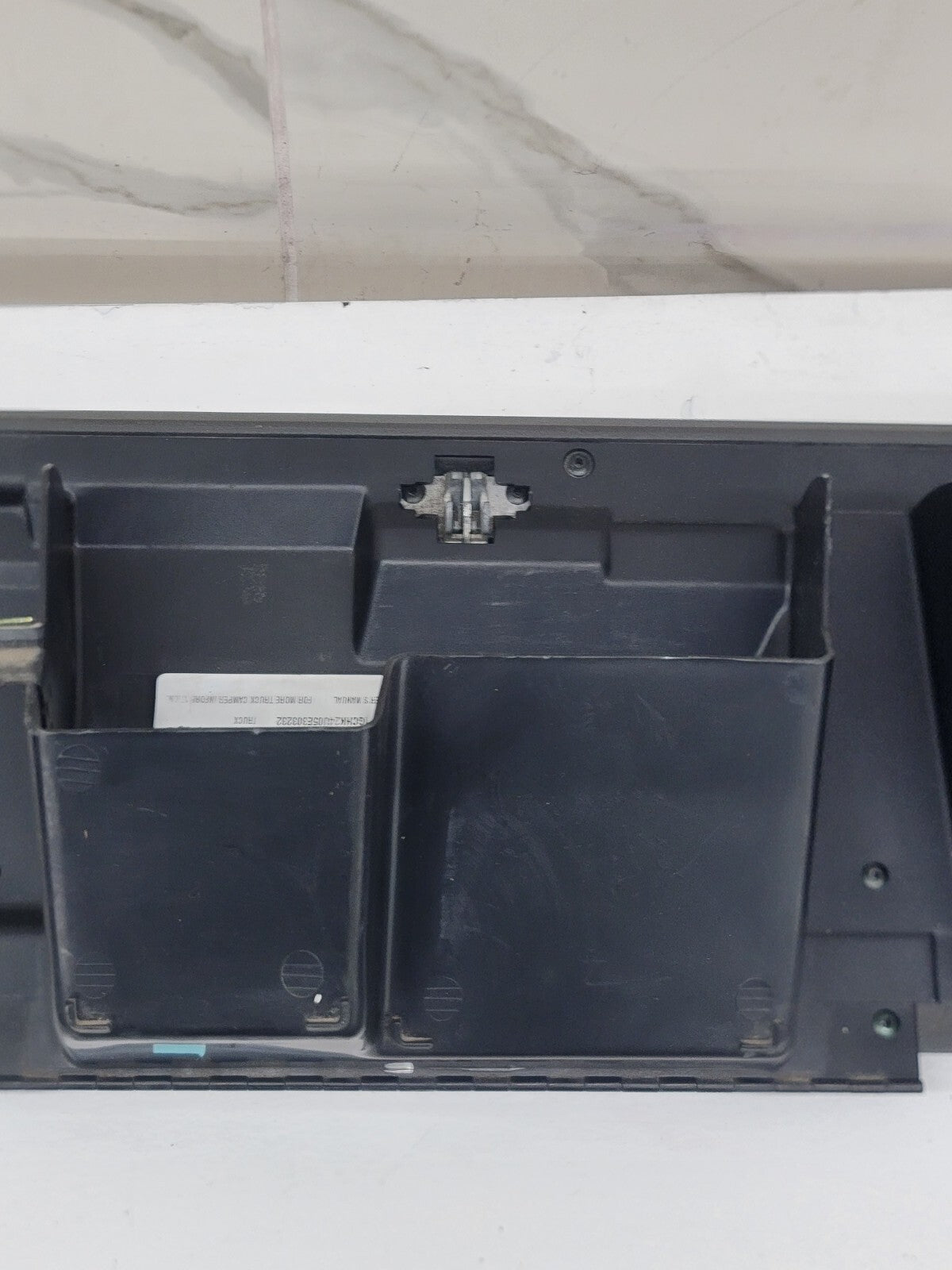 2002-2006 CADILLAC ESCALADE GLOVE BOX DASH STORAGE COMPARTMENT OE DARK GRAY G9