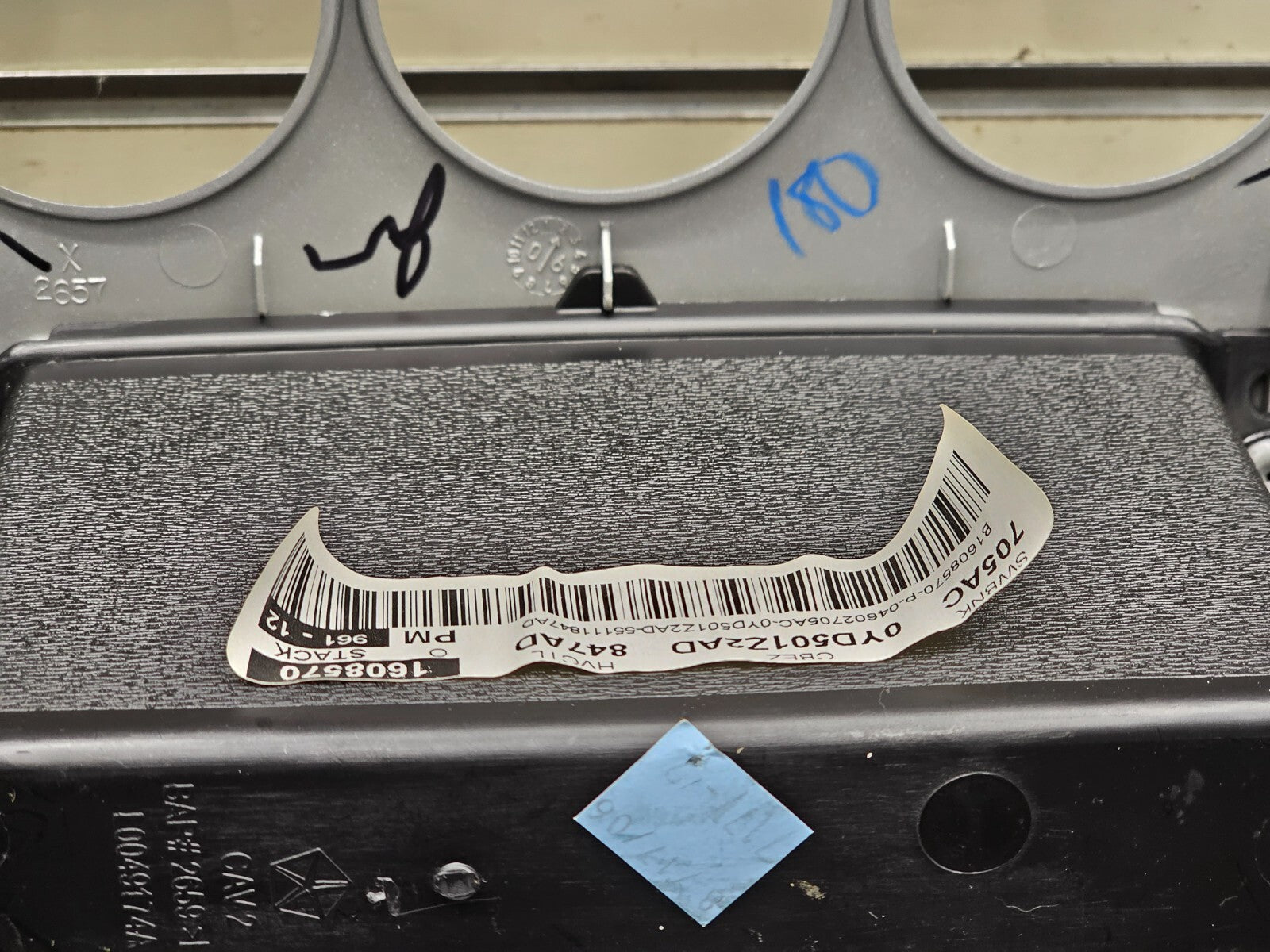 🔥07-09 Dodge CALIBER Dash Radio Center BEZEL Climate Dash Trim Vents SILVER B15