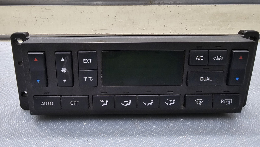 2003-2006 LINCOLN TOWN CAR Dash Climate Control Panel Temperature A/C Heater OEM