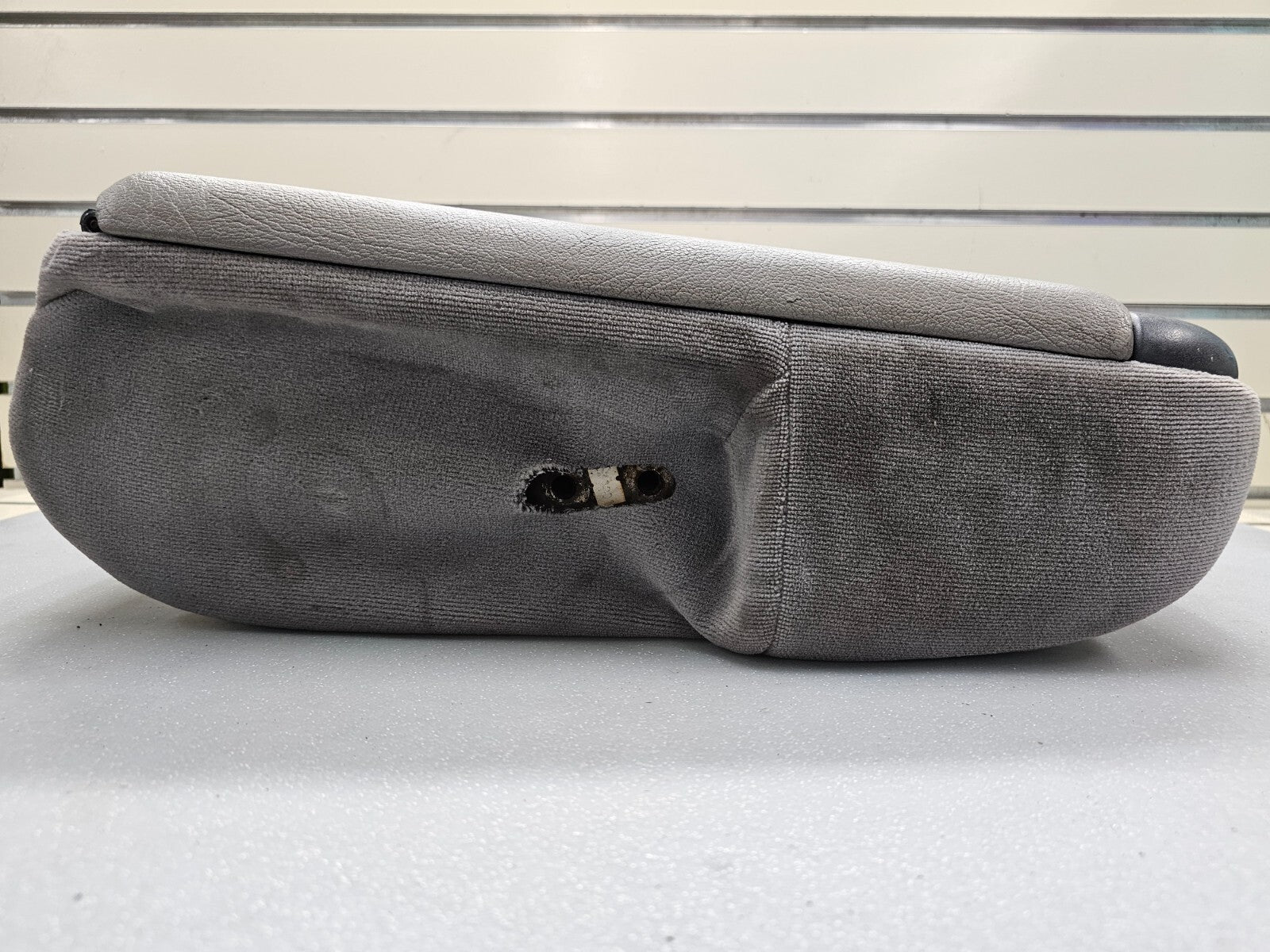 🔥99-10 Ford F250 F350 Center Console JUMP SEAT Arm Rest CLOTH/LEATHER GRAY JS3