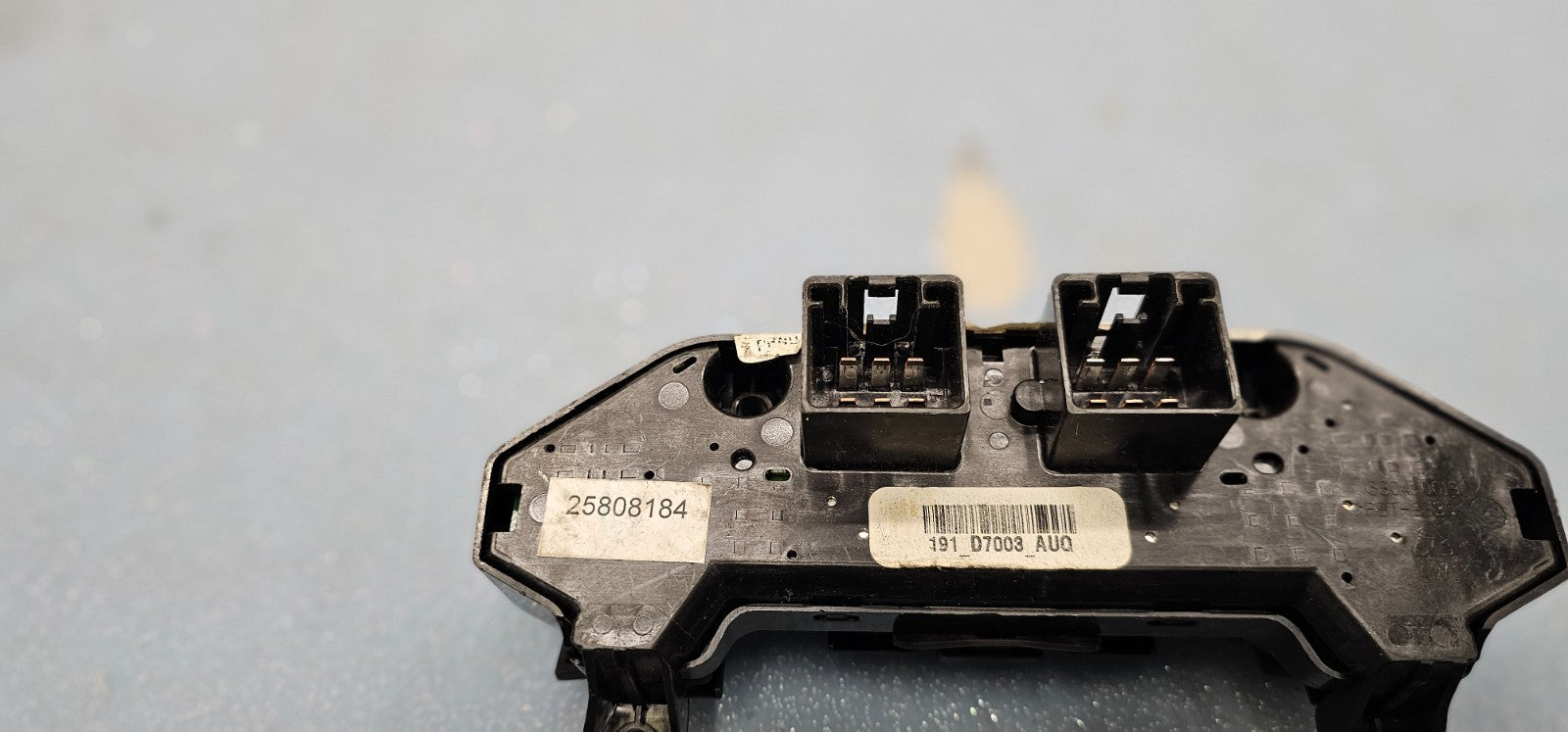 🔥07-08 Equinox Front Left Driver Master Door Window Power Switch Assembly Gray