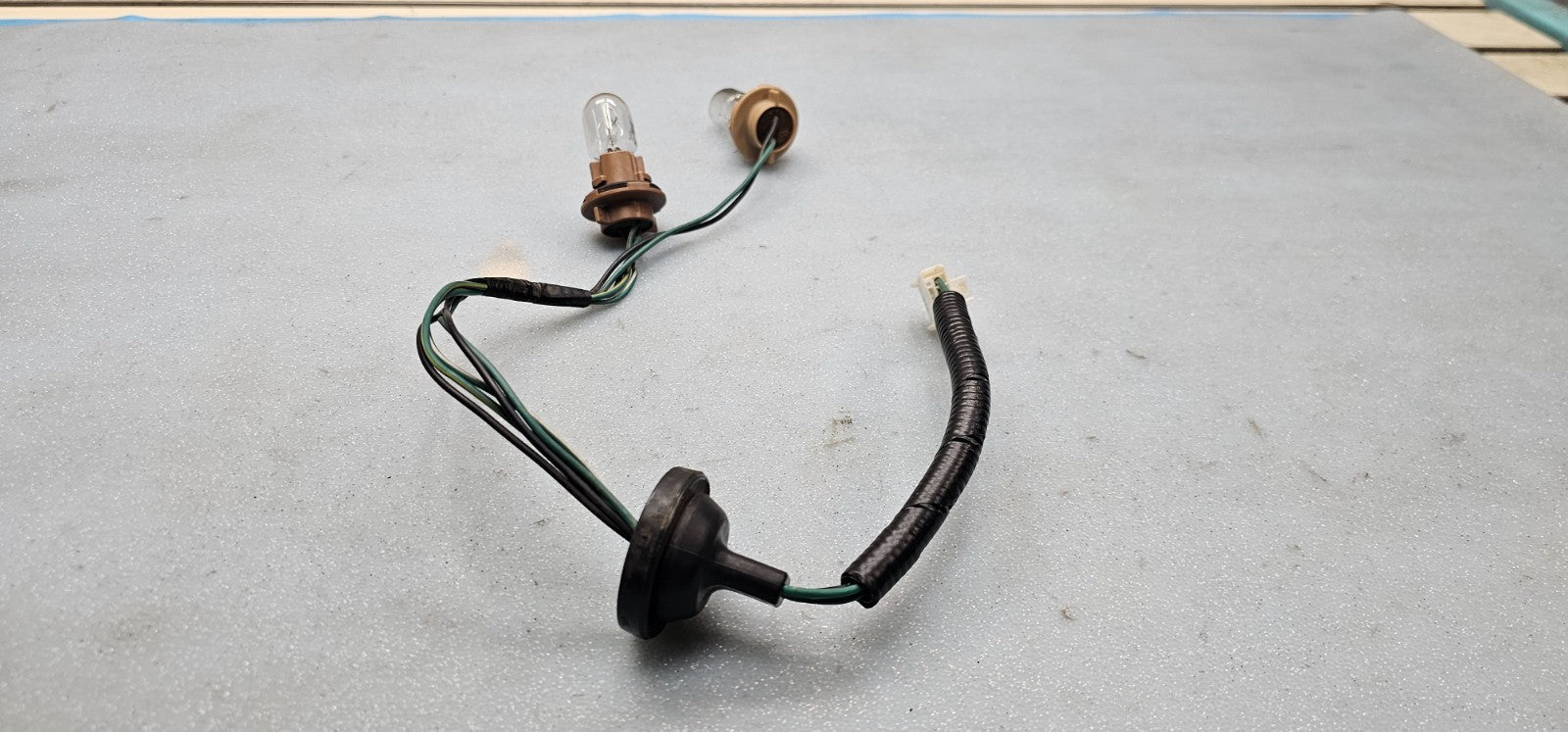 🔥2008-2013 NISSAN ROGUE TAIL BRAKE LIGHT LAMP BULB WIRING HARNESS OEM
