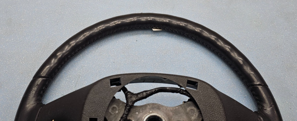 🔥2007-2014 Chevrolet Silverado Sierra Tahoe Yukon Leather Steering Wheel Black