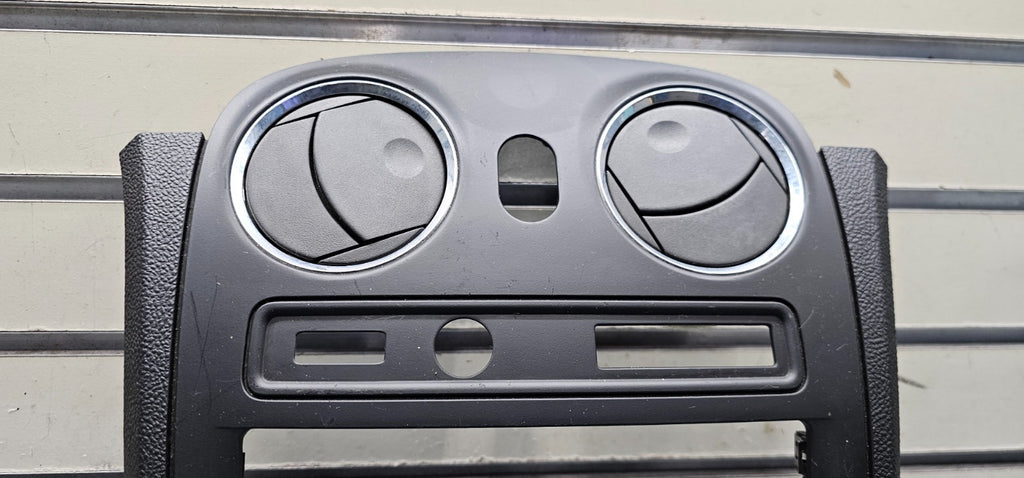 🔥06-11 Chevrolet HHR Center Dash Radio Trim w Vents B37 black