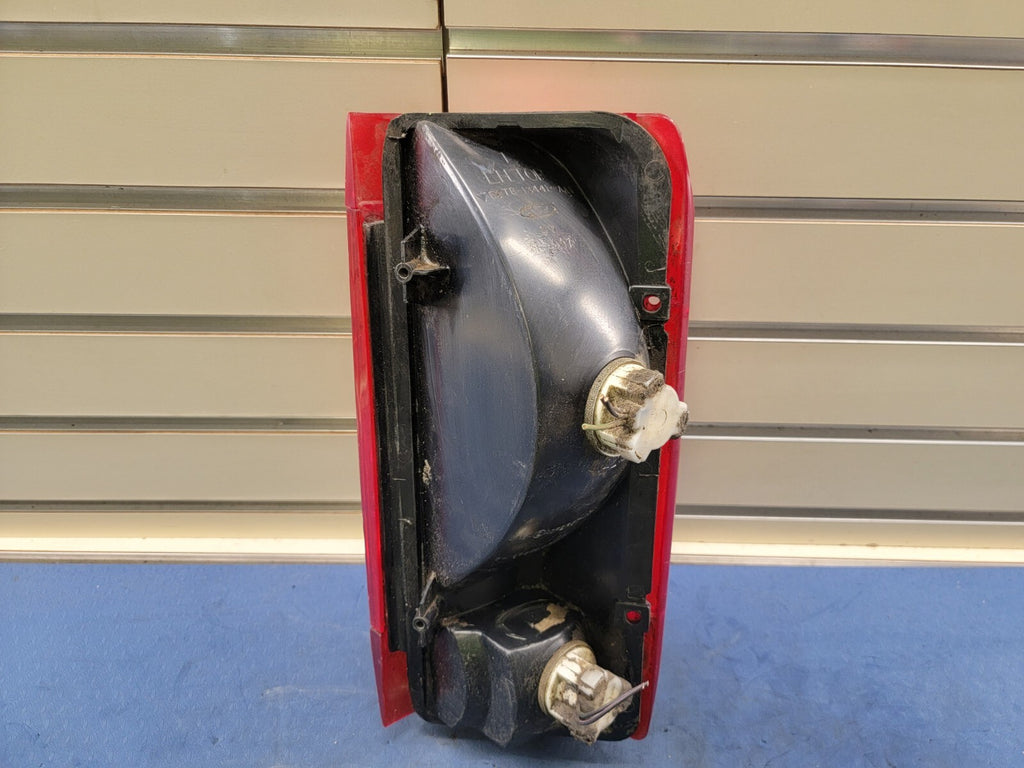🔥1992-1997 Ford F-150 F-250 Bronco Rear left Driver Side Tail Brake Light OEM