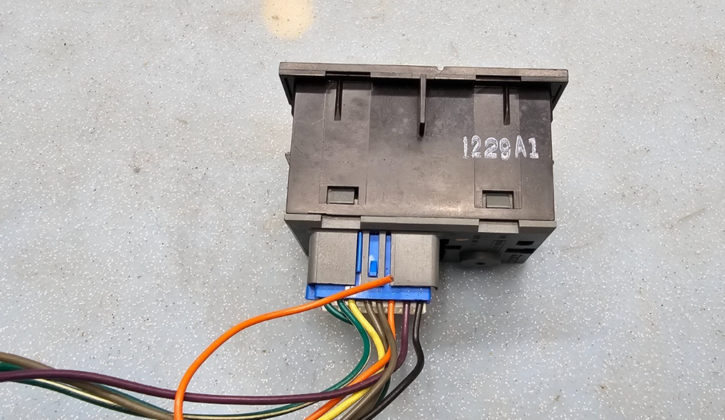 99-02 CHEVY SILVERADO SIERRA TRUCK FOG DRIVING LIGHT CARGO LAMP LIGHT SWITCH OEM