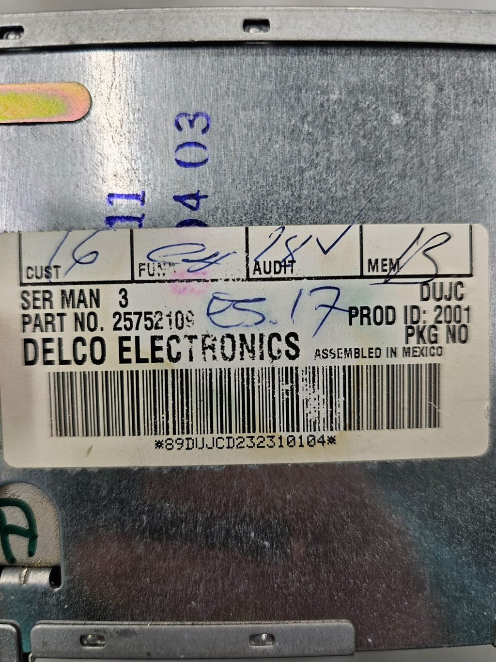 04-05 Cadillac DeVille Seville AM FMCD Dash Radio Receiver Player Stereo Display