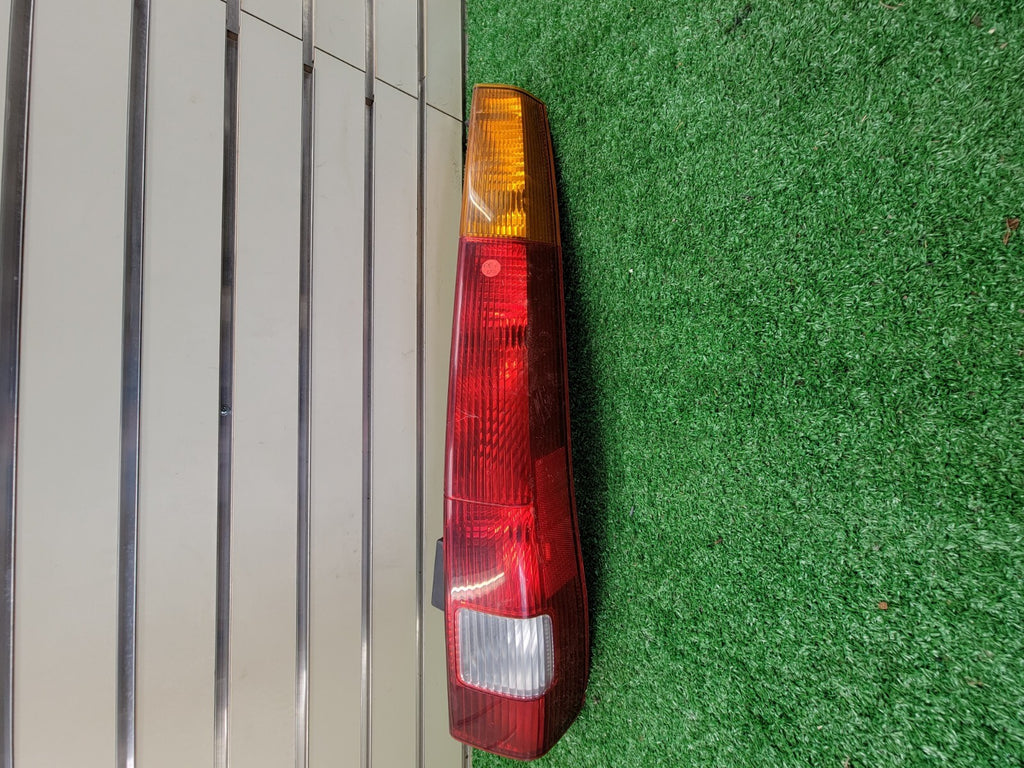 🔥02-04 Honda CR-V Right Passenger Side RH Tail Light Assembly Lamp Chrome OEM