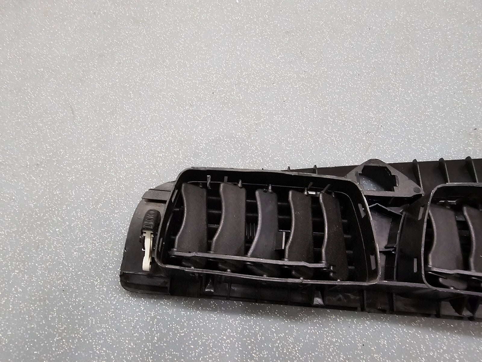 🔥04-09 Volvo S60 Dash Center AC Vent Grill Air Duct Trim Hazard Switch Cover