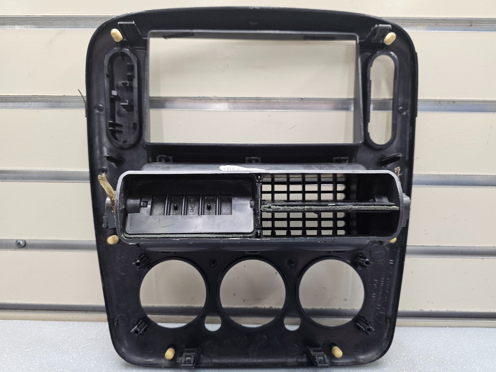 🔥02-05 EXPLORER MOUNTAINEER DASH RADIO CLIMATE TEMPERATURE CONTROL BEZEL BLACK