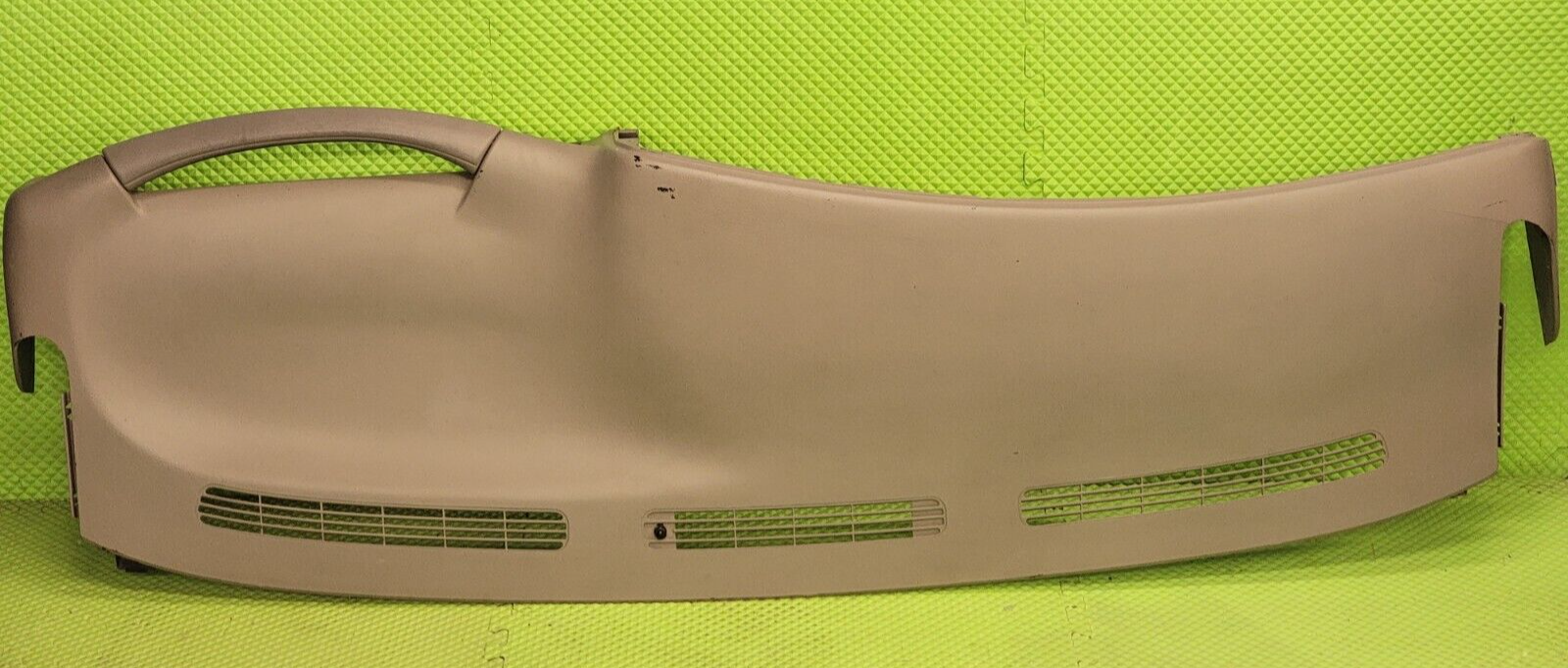 99-06 SILVERADO SIERRA TAHOE Upper Dashpad Cap Cover Top Dashboard LIGT GRAY DP1