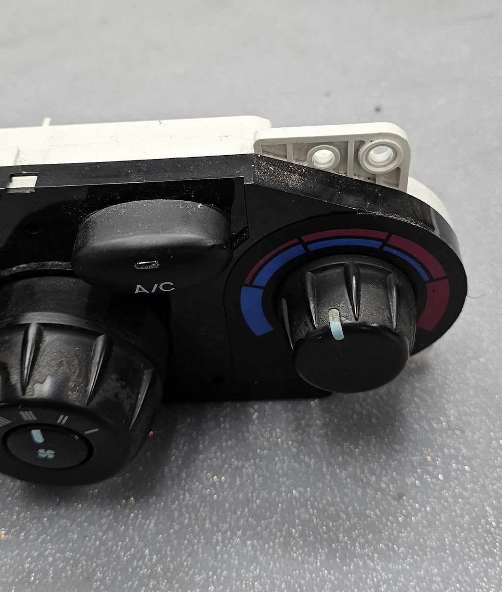 🔥01-06 Hyundai Santa Fe A/C Heater Temperature Climate Control Switch Panel OEM