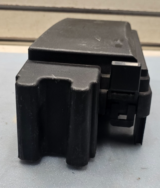 🔥04-06 Chevy Colorado GMC Canyon Fuse Box Engine Relay Body Control Module OEM