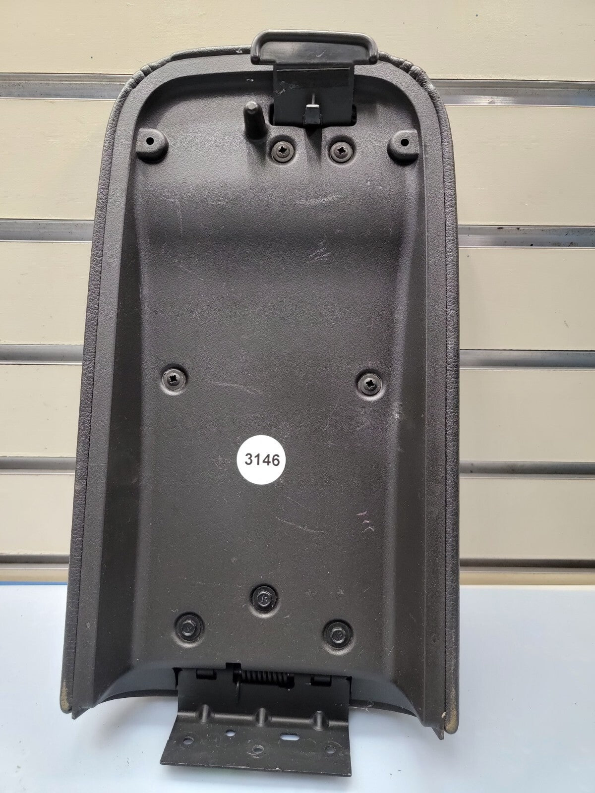 🔥02-09 Chevy Trailblazer GMC ENVOY Center Console Armrest Lid LEATHER BLACK def