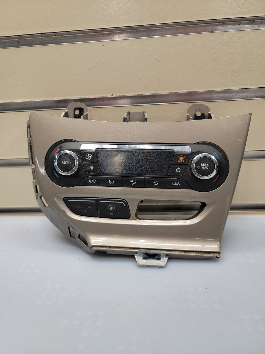 🔥12-14 FORD FOCUS A/C HEATER CLIMATE CONTROL Dash Bezel Temperature Tan OEM
