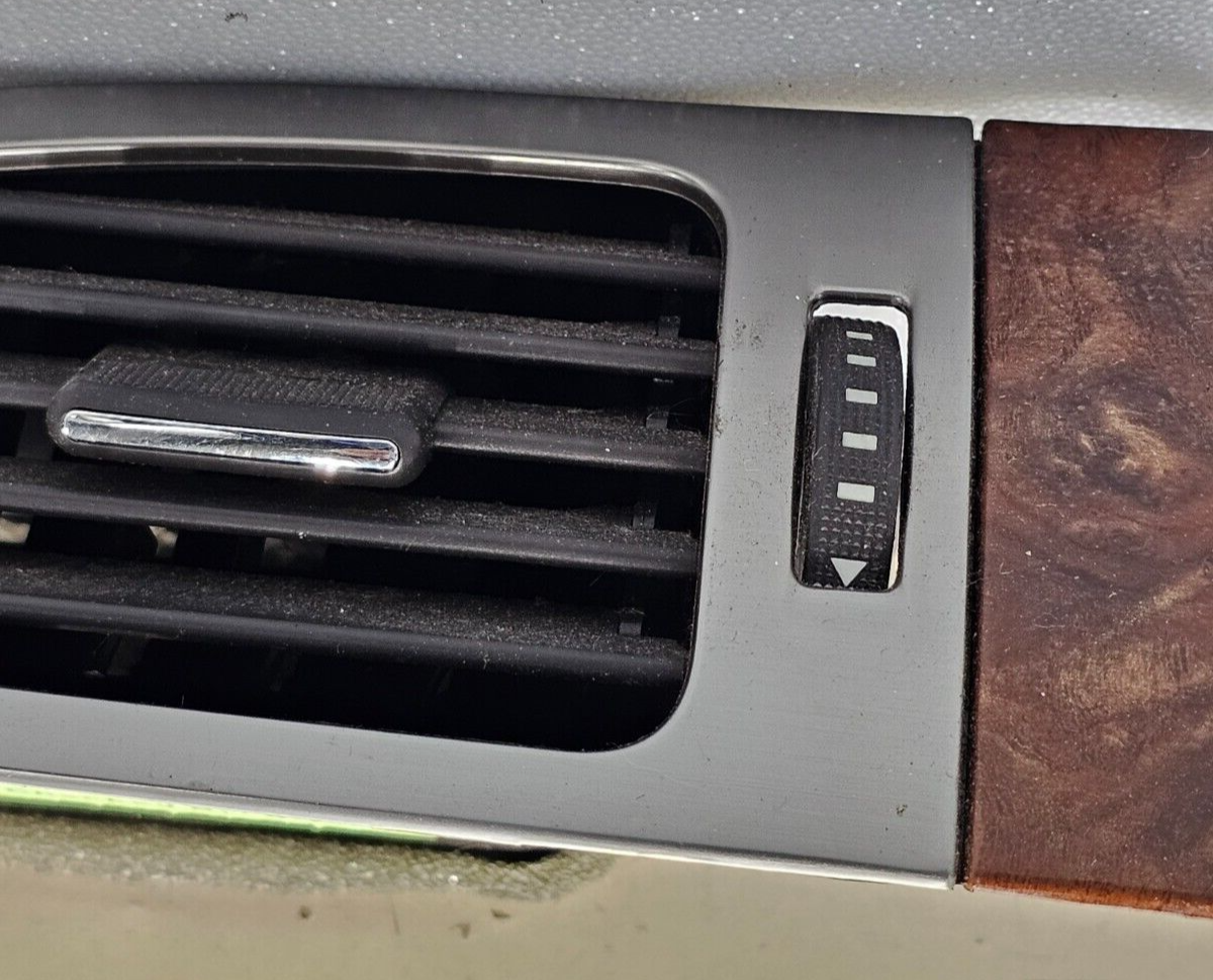 🔥07-13 ESCALADE DASH LEFT DRIVER AC AIR VENT HEATER CONDITIONING SILVER OEM