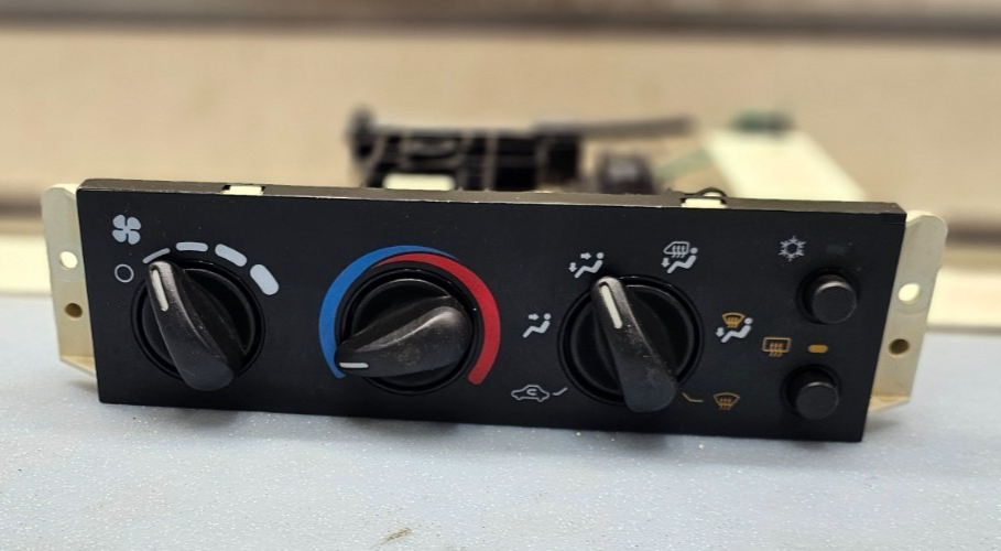 🔥03-05 Cavalier Dash AC Heater Climate Temperature Control Conditioning