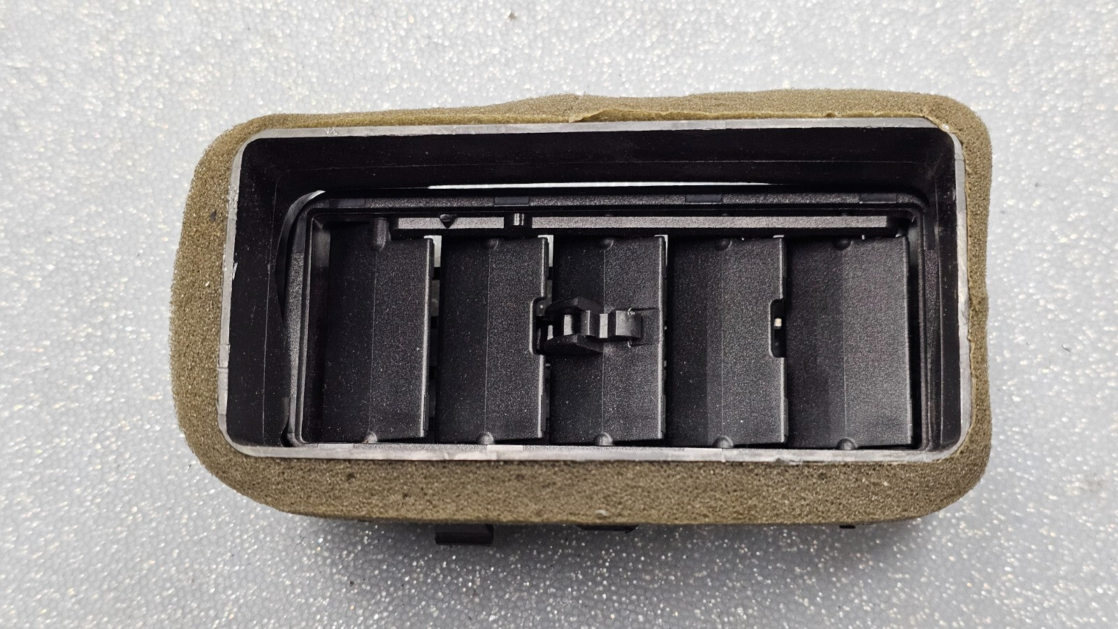 🔥 05-07 FORD FOCUS DASH Left Driver Air Vent AC A/C Vent Heater Panel Black