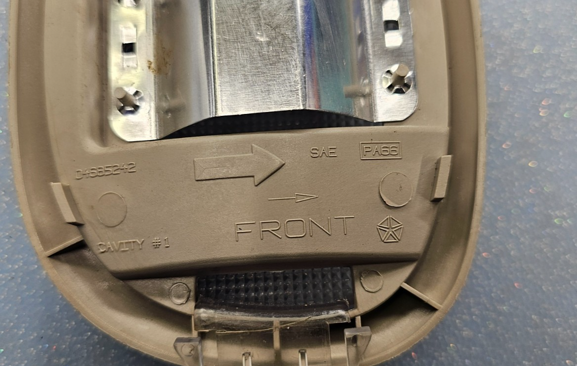 🔥03-05 Chrysler PT Cruiser Overhead Console Dome Map Light Lamp OEM