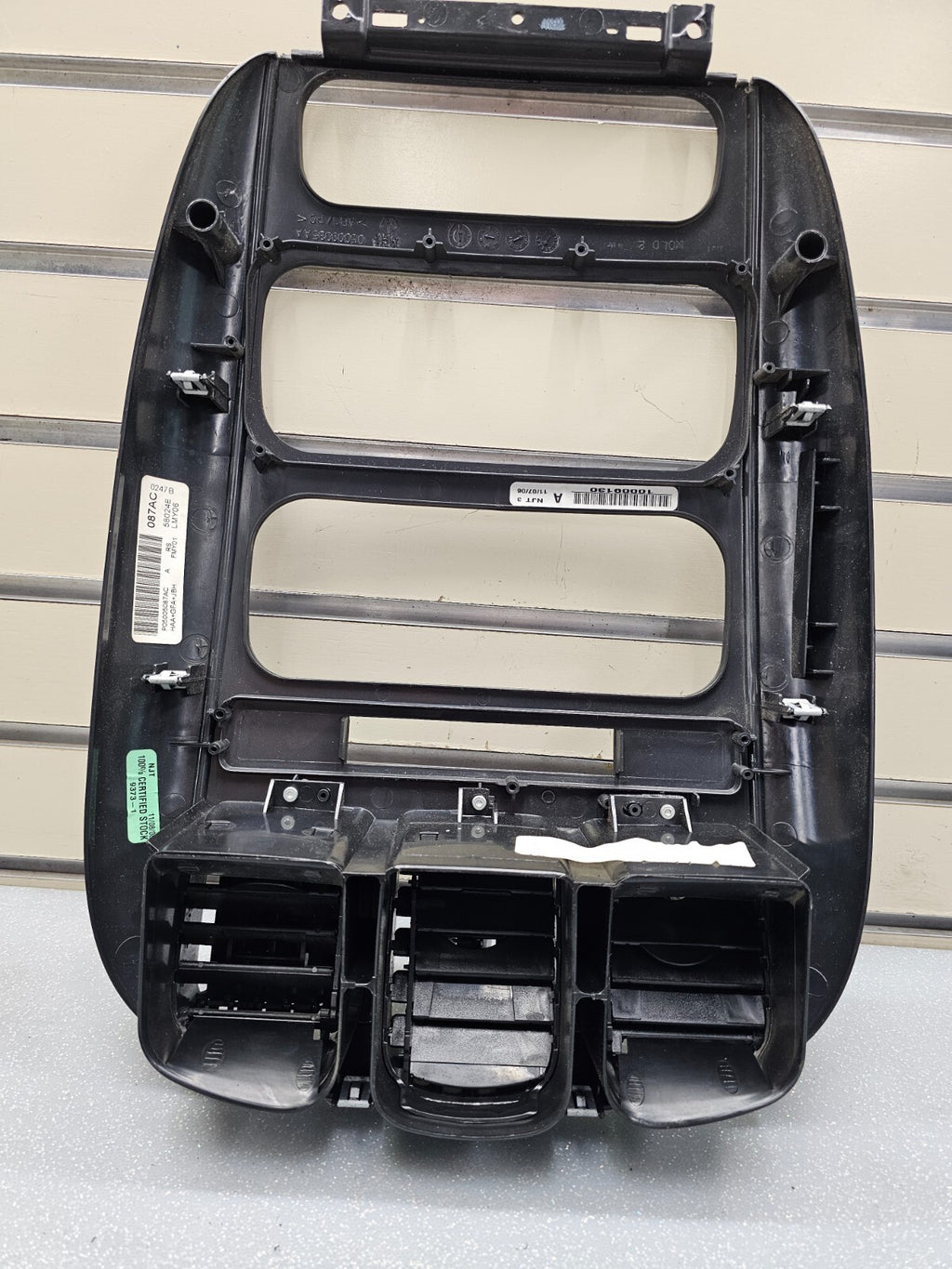 🔥01-07 Caravan Town Country Dash Radio Climate TRIM Panel Surround Bezel WOOD