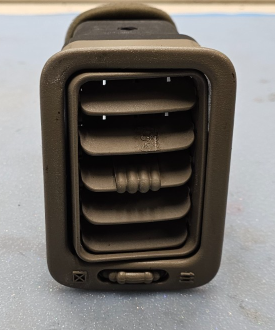 🔥99-06 Silverado Sierra Right Passenger Dash A/C HVAC AC Heater Air Vent Tan