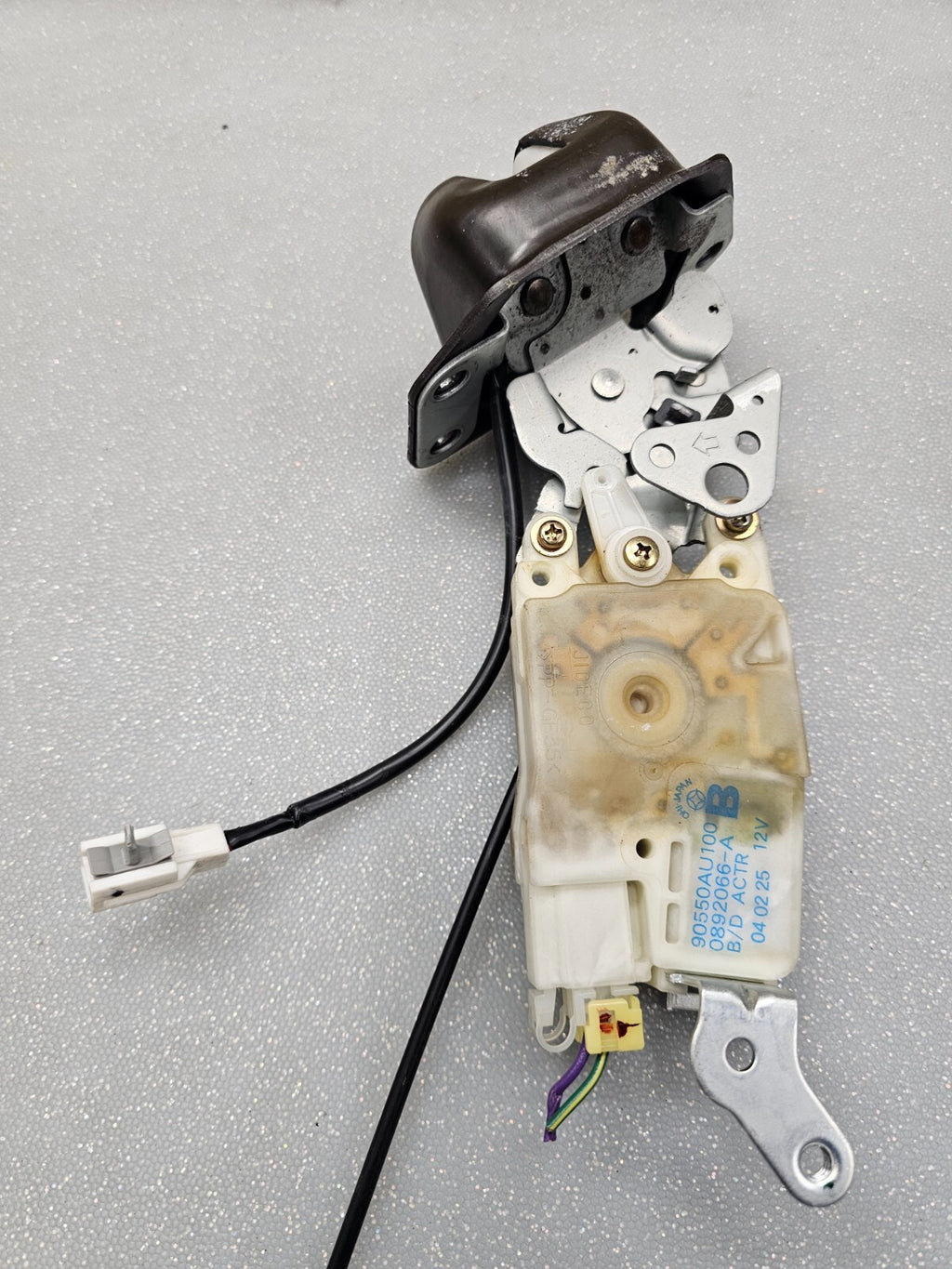🔥2003-2004 Nissan Murano Trunk Tail Lift gate Lock Latch Actuator  OEM