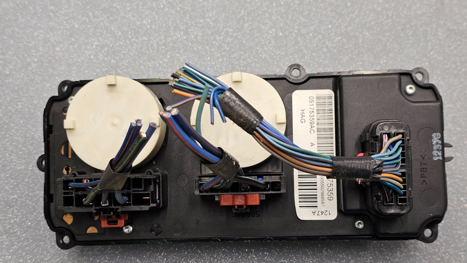 🔥04-07 Caravan Town Country Dash AC Climate Temperature Heater Control Unit OEM