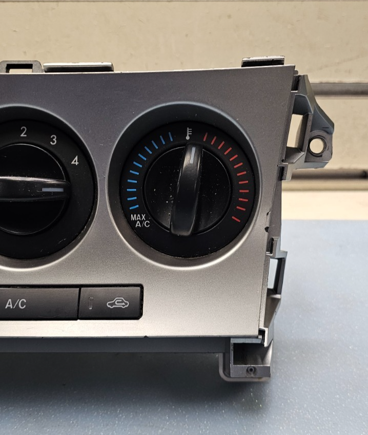🔥10-11 Mazda 3 Dash Climate Control Panel Temperature A/C AC HVAC Heater Silver