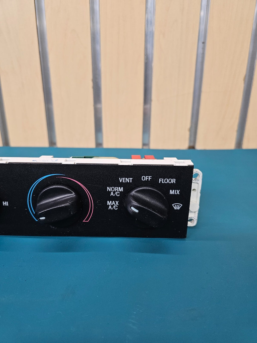 94-00 Ford Mustang Dash A/C Heater Climate Temperature Control Panel Conditioner