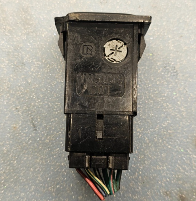 🔥95-04 Tacoma 4Runner Hazard Light Emergency Flasher Pull Switch Assembly Black