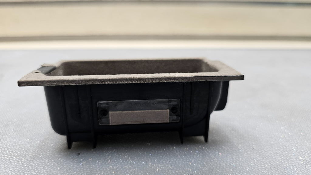 03-08 Murano Rear Ashtray Ash Tray Bezel Storage Comaprtment Bin Assembly Black