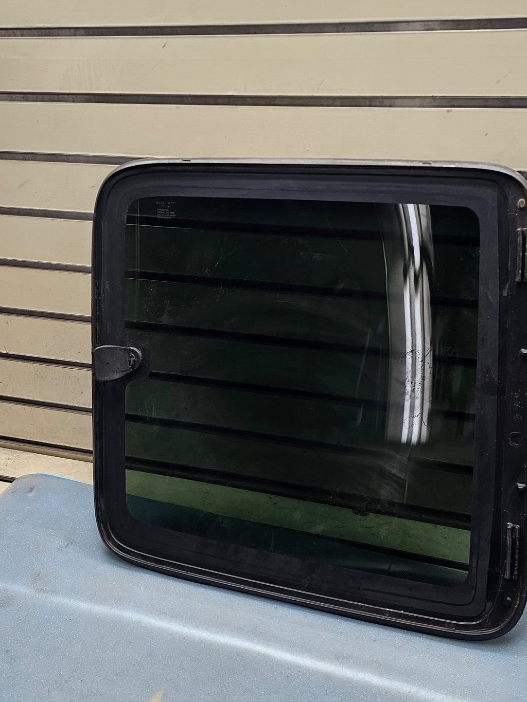 🔥99-06 CHEVY SILVERADO GMC 2D EXT CAB RIGHT PASSENGER REAR QUARTER GLASS WINDOW