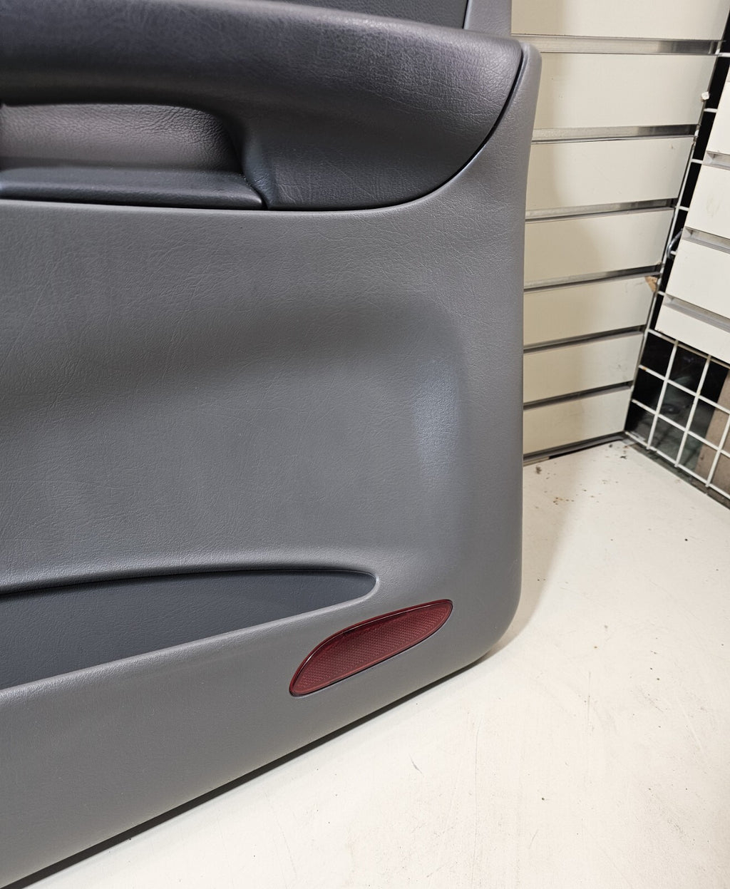 🔥02-09 CHEVY TRAILBLAZER Door Panel  Front LEFT&RIGHT Set2 armrest GRAY DK G D8