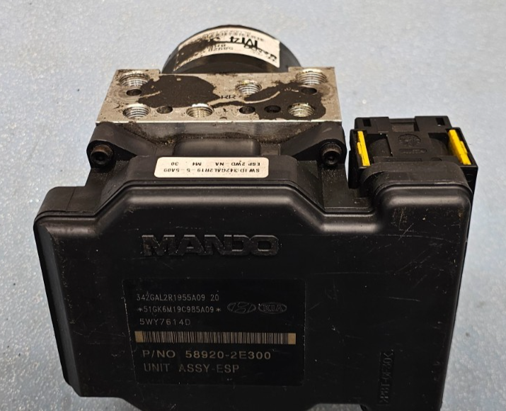 🔥04-09 Hyundai Tucson 05-10 kia Sportage ABS AWD Brake Pump Module Motor Assy