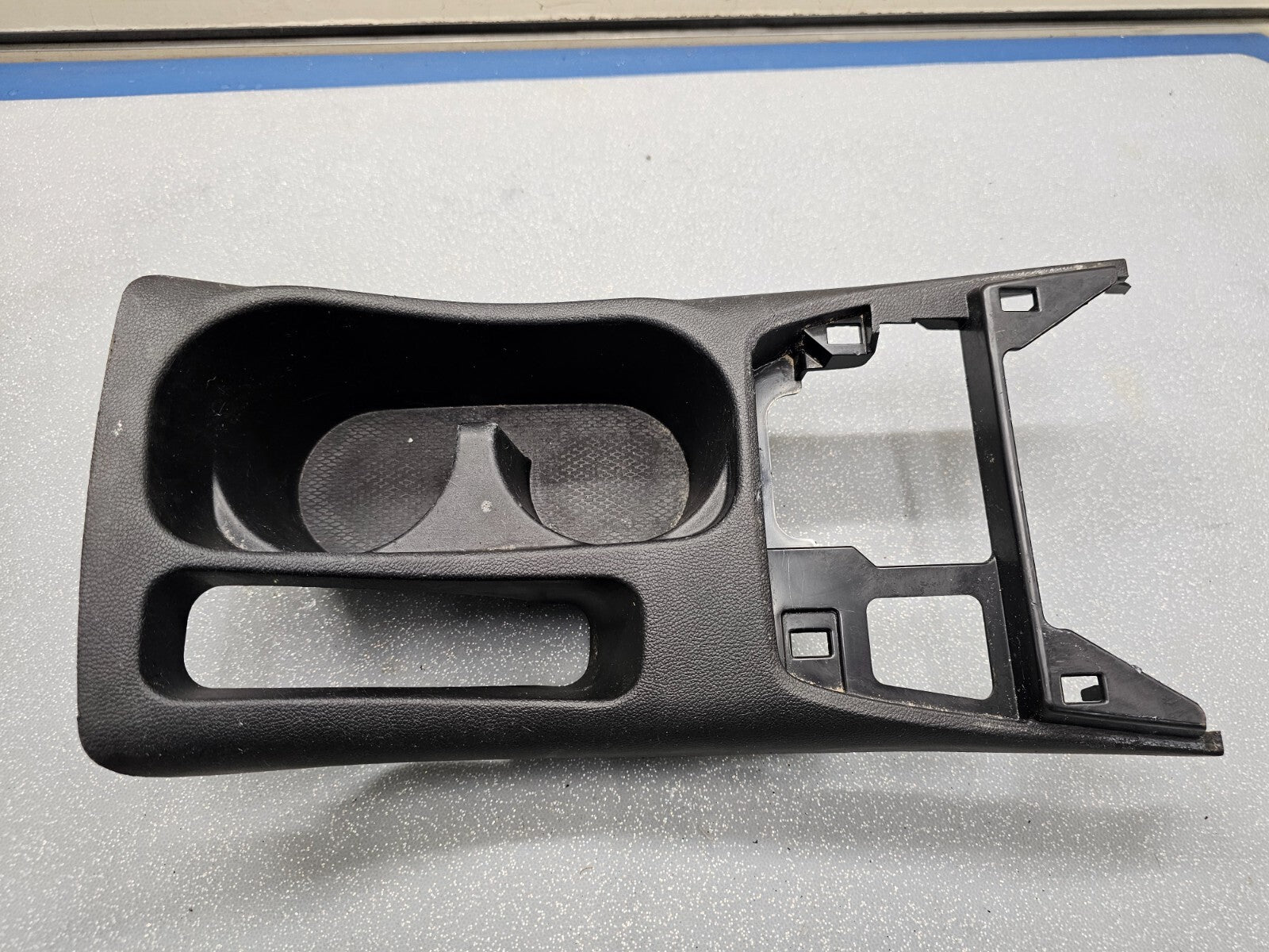🔥13-15 MITSUBISHI ASX 3 CENTRE CONSOLE CUP DRINK HOLDER GEAR LEVER TRIM PANEL