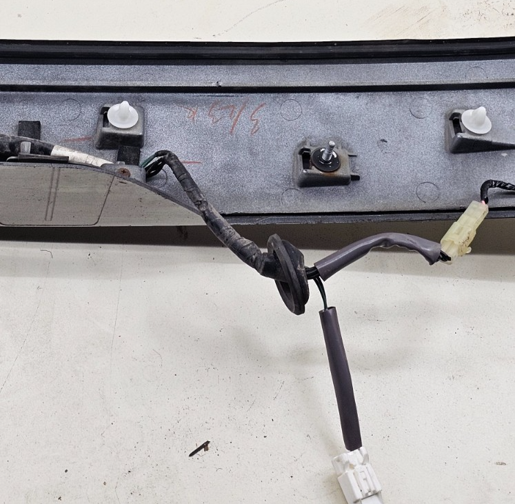 🔥2009-2013 SUBARU FORESTER REAR TAILGATE TRUNK MOLDING TRIM W/ BADGE GRAY OEM