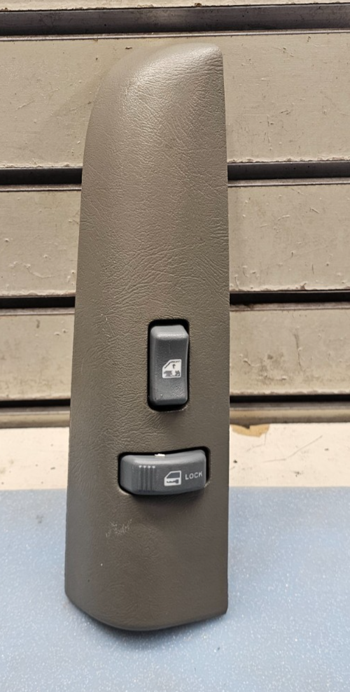 🔥98-05 Blazer S10 Front Right Passenger Power Window Switch Assembly DK TAN