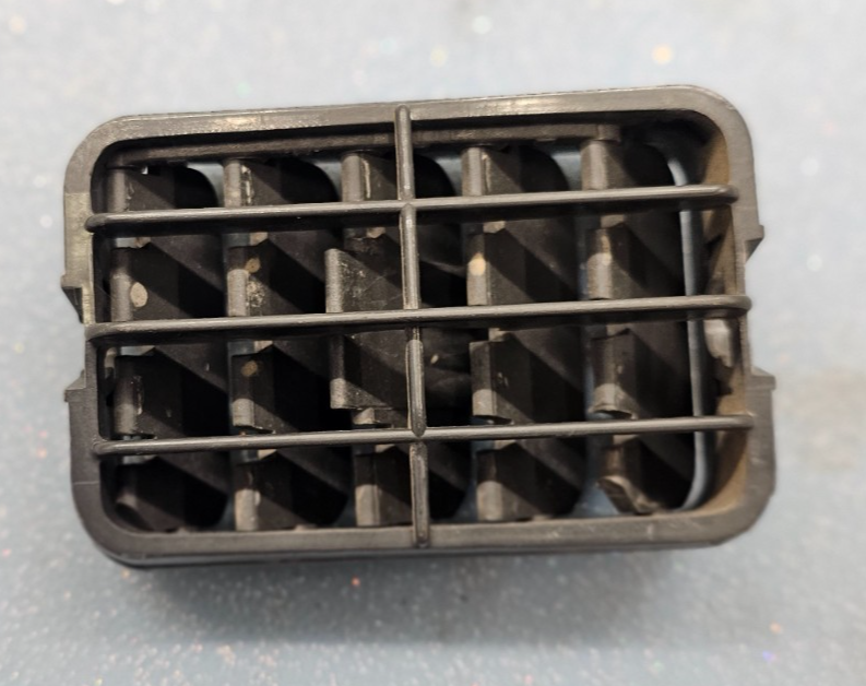 🔥99-06 Silverado Tahoe Dash Right Passenger Air Vent A/C AC HVAC Heater Black