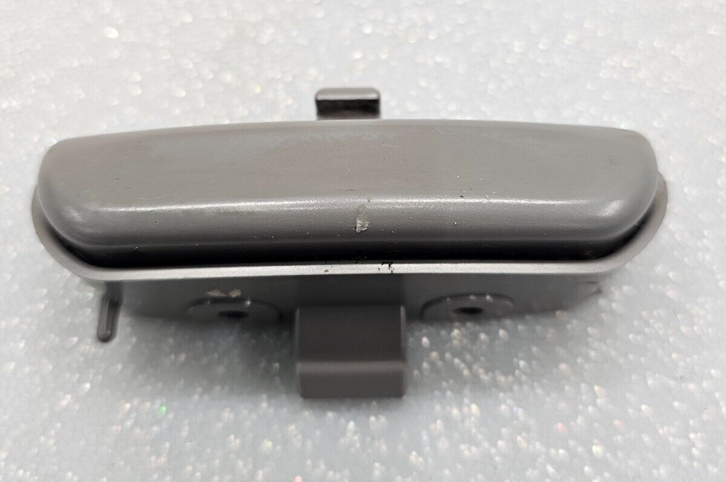 02-08TOYOTA CAMRY SOLARA LEXUS ES330 FRONT CENTER CONSOLE LID ARMREST LATCH GRAY