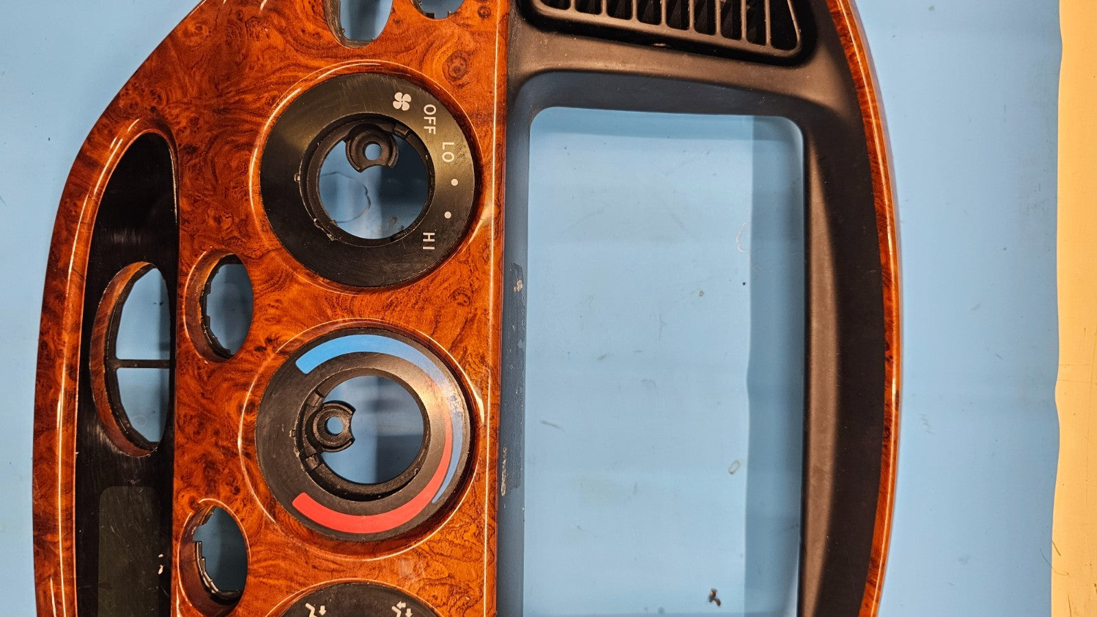 🔥00-06 Tundra Dash Center AM FM Radio Audio Stereo Display Climate Bezel Wood
