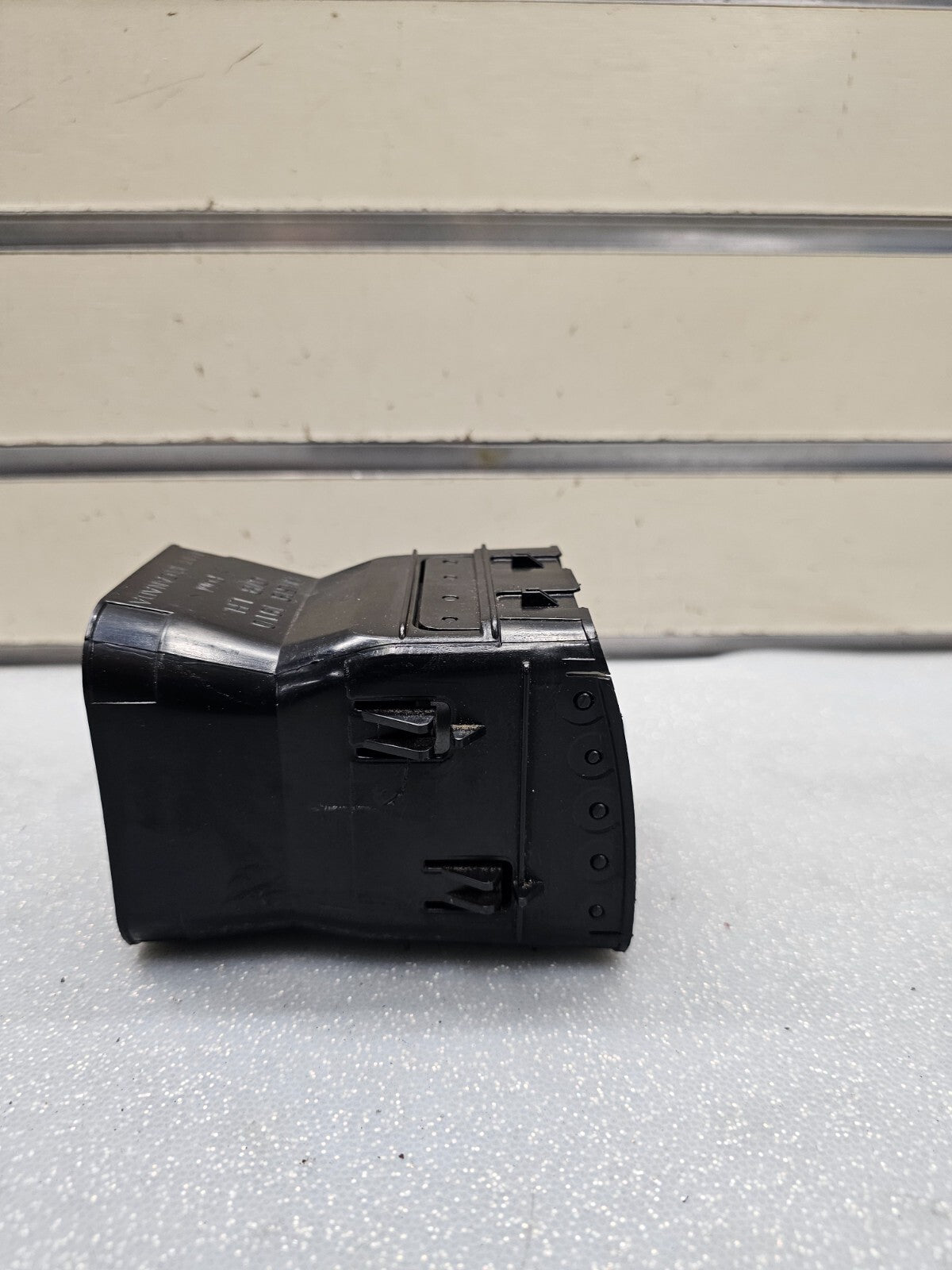 🔥2004-2012 Chevy Colorado GMC Canyon Dash Outer Air Vent LH Driver Side BLACK
