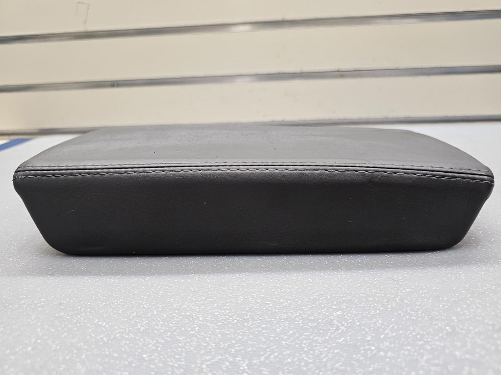 04-08 Acura TSX Center Console Lid Arm Rest Top Pad Cover Assembly Leather Black