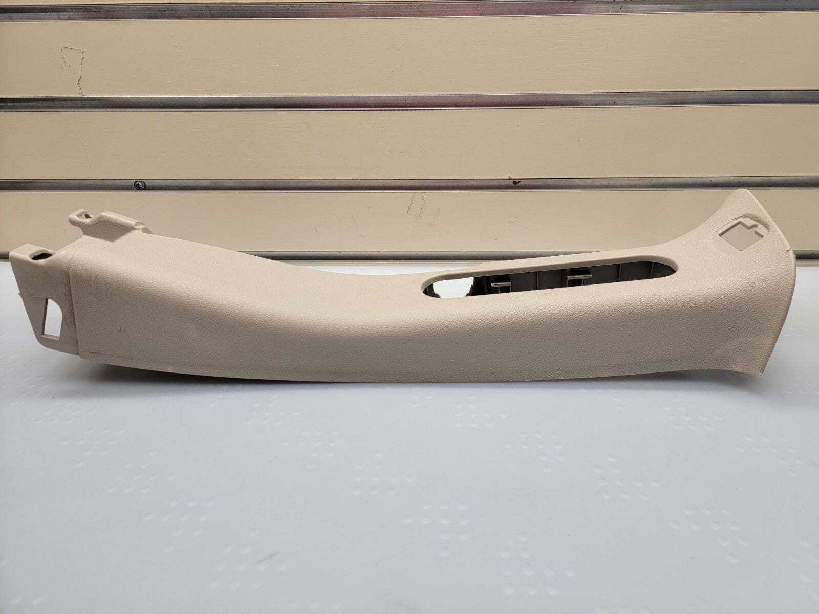 08-16 Dodge Grand Caravan LEFT Center Upper B Pillar Panel Trim Cover 29587 TAN