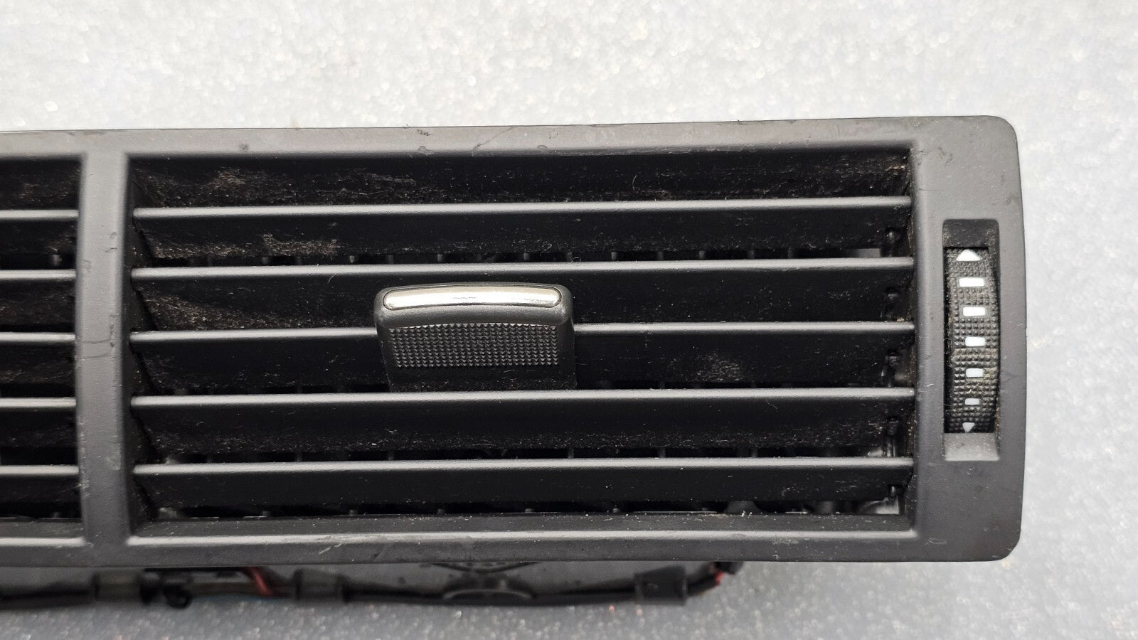 02-08 AUDI B7 A4 S4 RS4CENTER DASH PANEL A/C HEATER AIR VENT CONDITIONING BLACK
