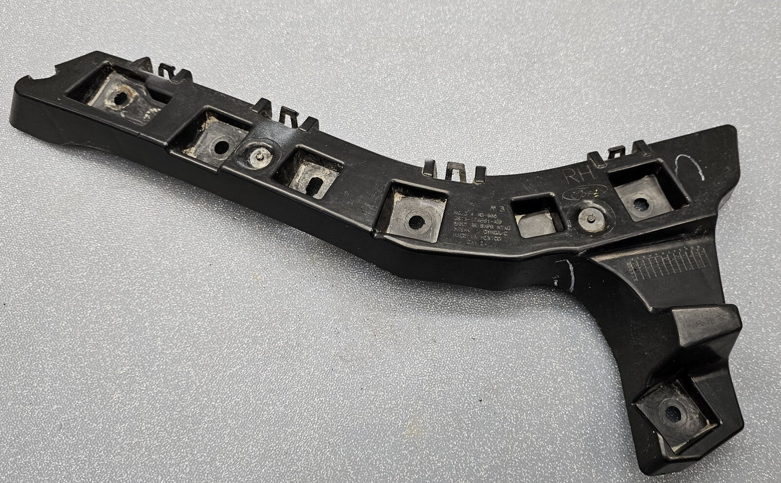 🔥2013-2018 Ford Fusion Rear Bumper Bracket Right Hand OEM