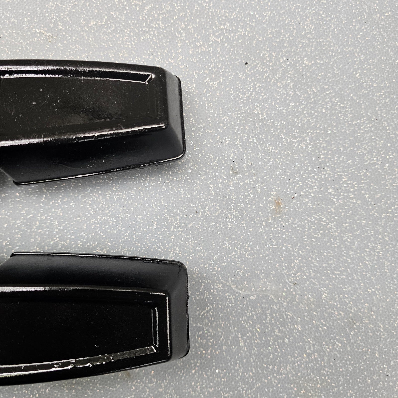 06-10 JEEP COMMANDER REAR LIFTGATE GLASS WINDOW HINGES SET LEFT RIGHT OEM/JC