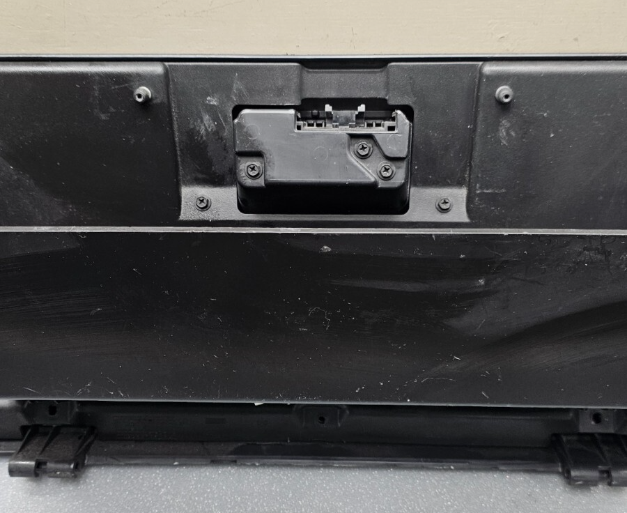 08-12 Liberty Dash Glove Box Storage Compartment Assembly Instrument Panel Black