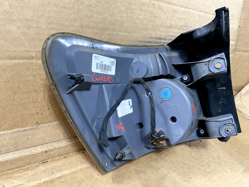 🔥07-12 GMC ACADIA RIGHT PASSENGER Rear Tail LED Light Brake Light Lamp Assembly